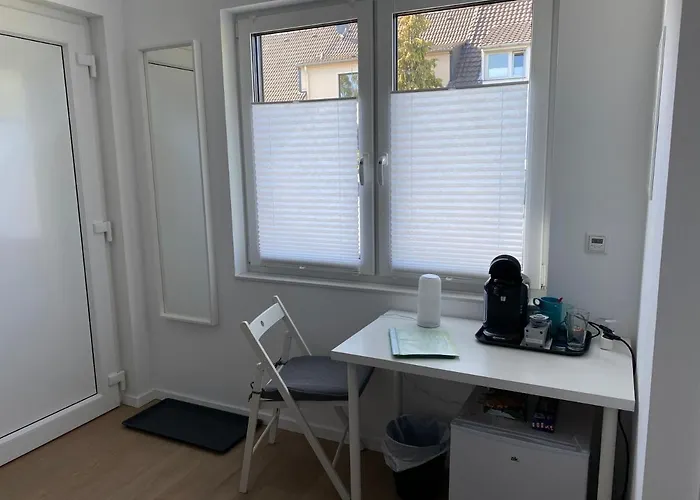 Messezimmer Nahe Der Düsseldorfer Messe Mit Eigenem Eingang Und Gratis Minibar Gasthof